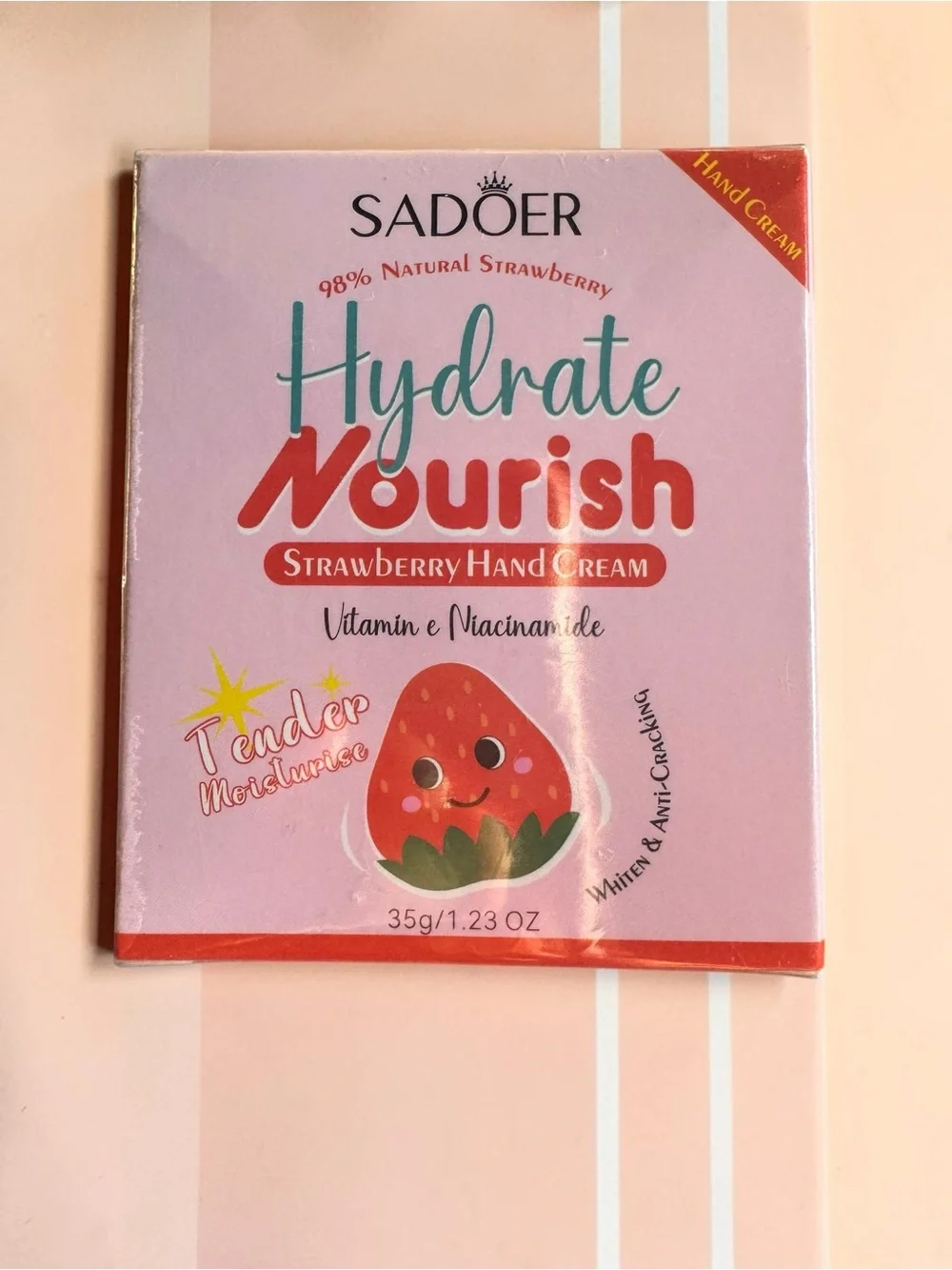 Hydrate Nourish Strawberry Hand Cream - NIB